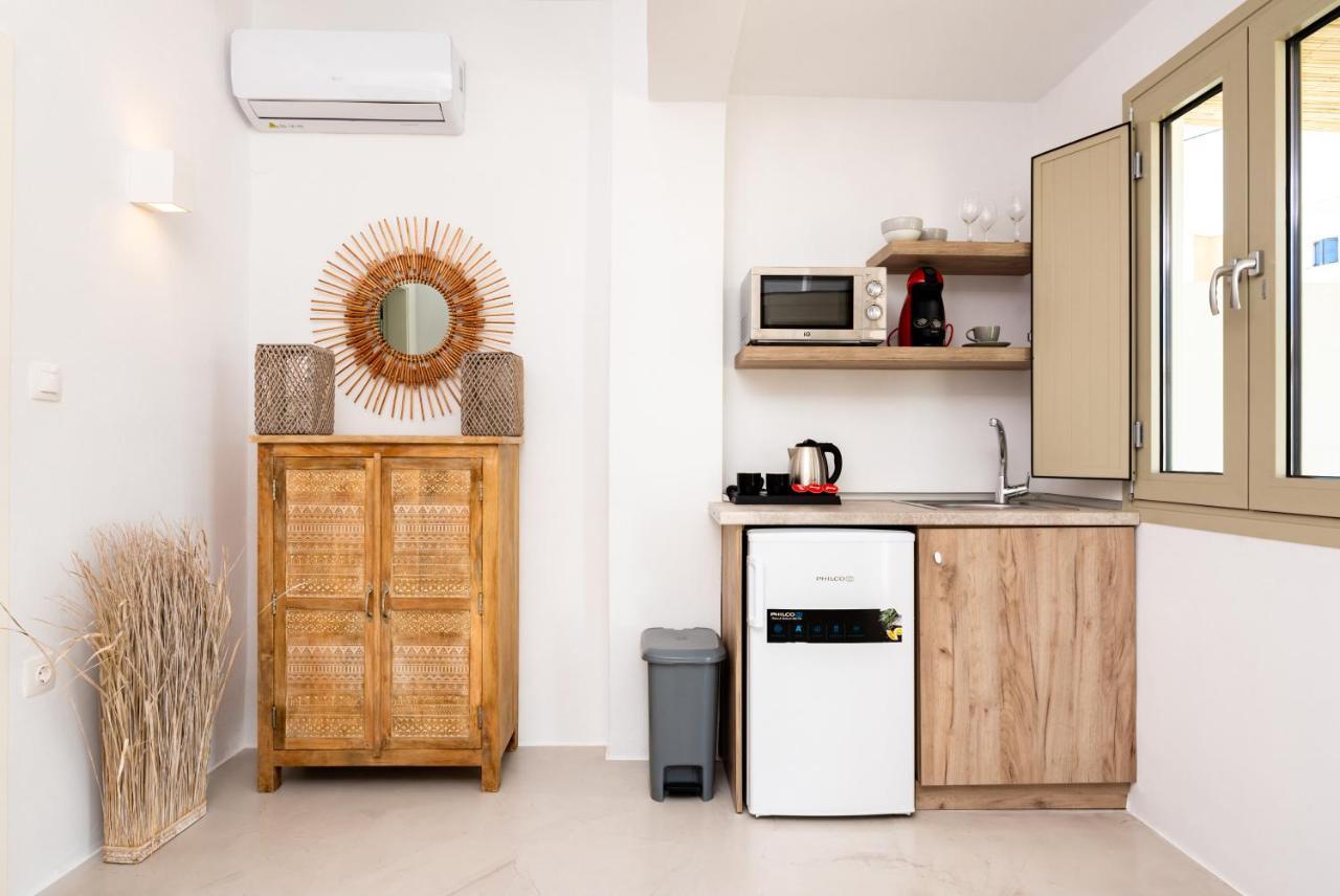 קרטראדוס Aerenia Luxury Suites מראה חיצוני תמונה